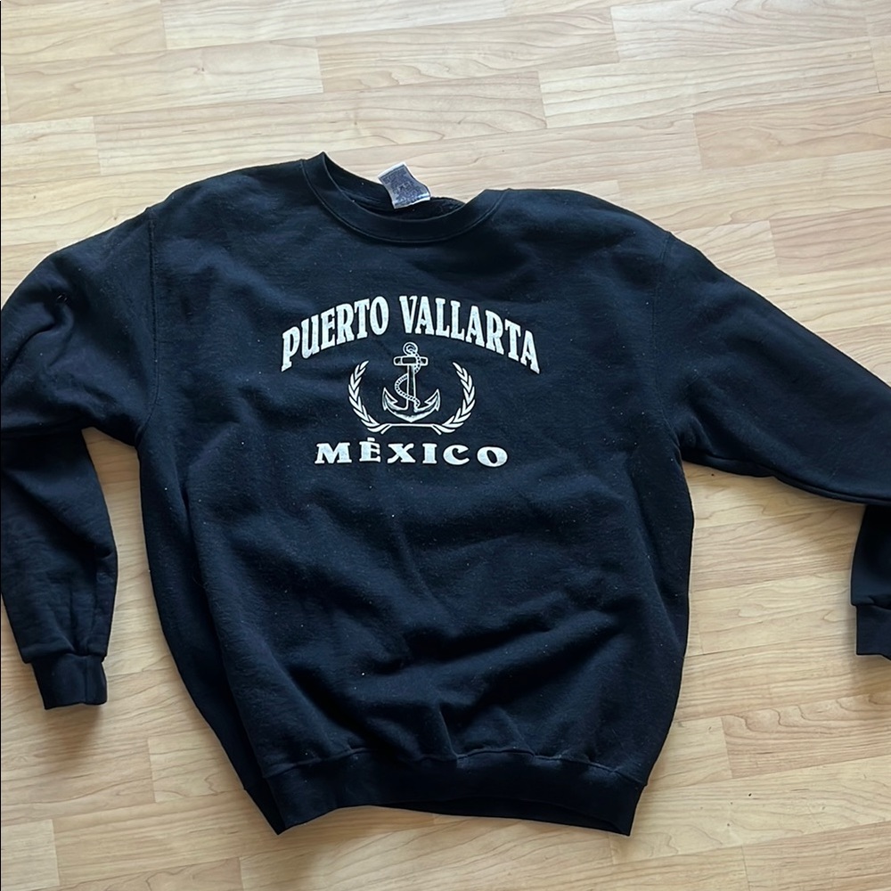 PV crewneck